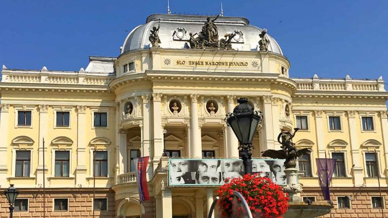 Piazza Hviezdoslav