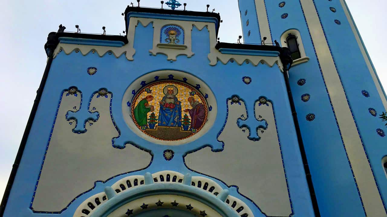 chiesa-blu-di-bratislava