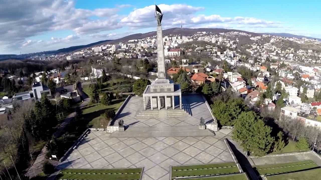 Monumento Slavin Bratislava